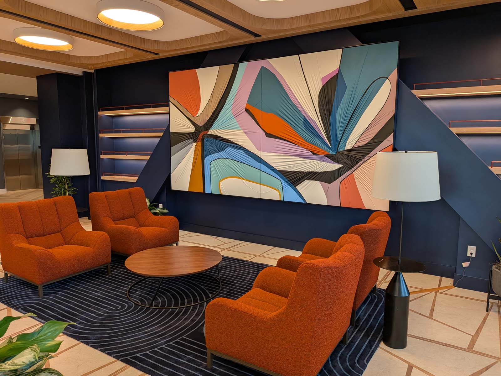 550 S Caldwell Lobby